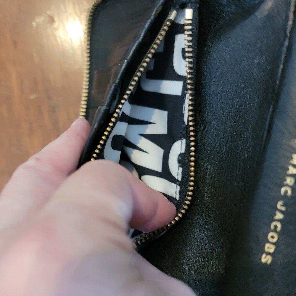 NWT Marc by Marc Jacobs Black Leather Wristlet/Wallet Flawed - Picture 7 of 14